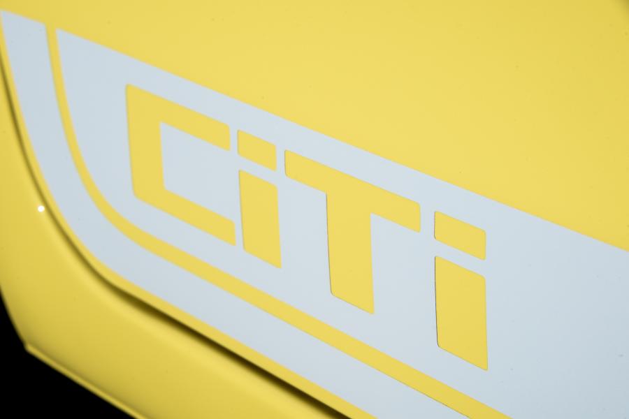 Логотип Volkswagen Citi Vivo 2017 года  (фото 8 из 13)
